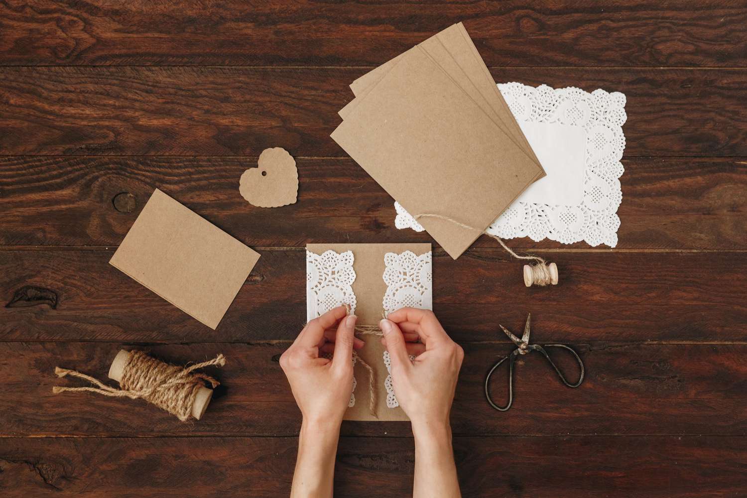 DIY Eco-Nice Marriage ceremony ceremony Invitations: 6 Steps