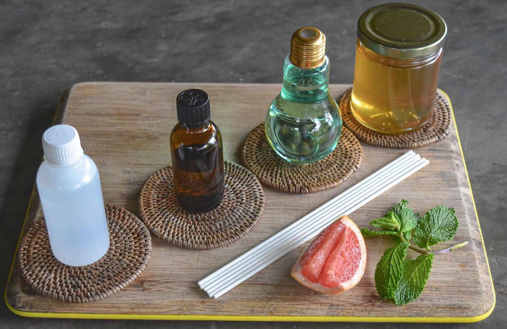 Make Your Private Unhazardous Necessary Oil Diffuser