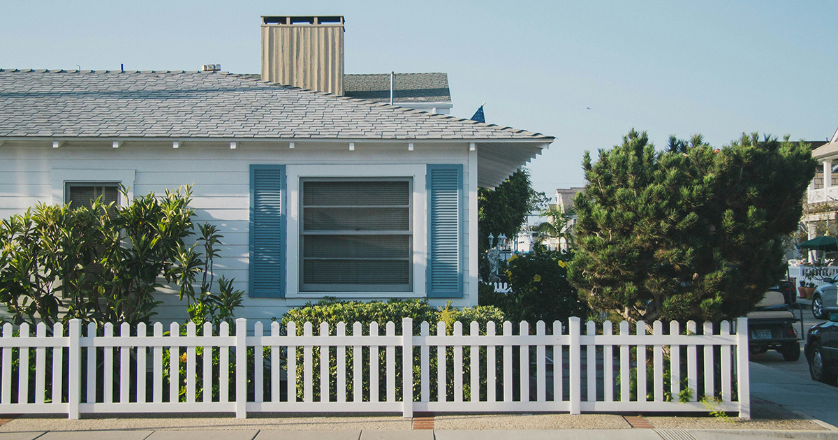 10 Tiny Duties To Help You Declutter Your Residence